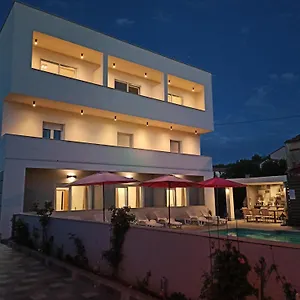 Apartmant&rooms Rosa Medulin 4*, Pomer Croazia